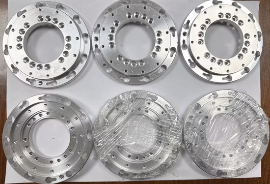 Parti di lavorazione CNC ad alta precisione su misura in alluminio/acciaio inossidabile/ferro/rame/titanio